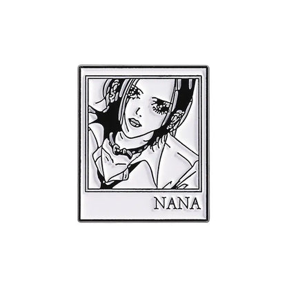 NANA Pin metálico