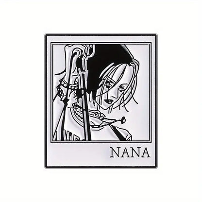 NANA Pin metálico